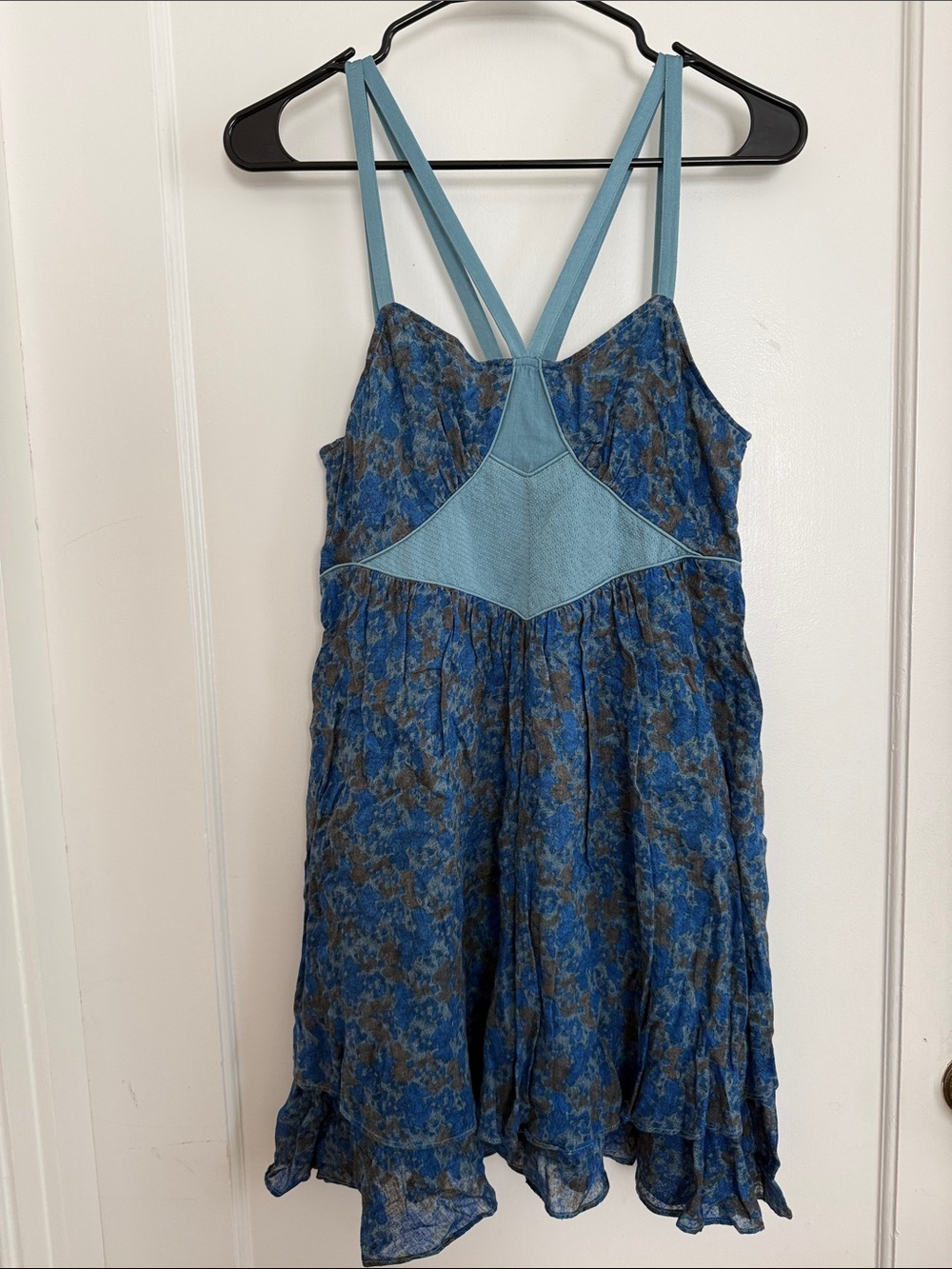 Free People•Blue Floral Strappy Sundress•Size 6